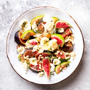 Salad with figs Mozzarella Thymean and honey.